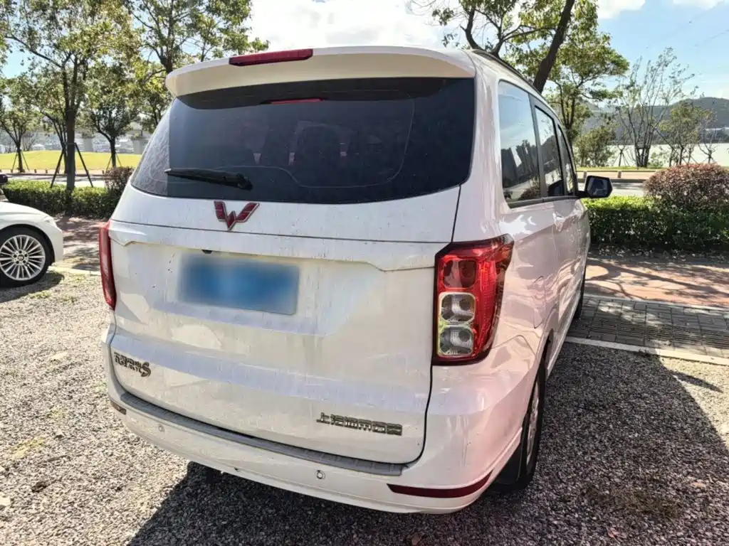 Wuling Hongguang — миниатюра 6