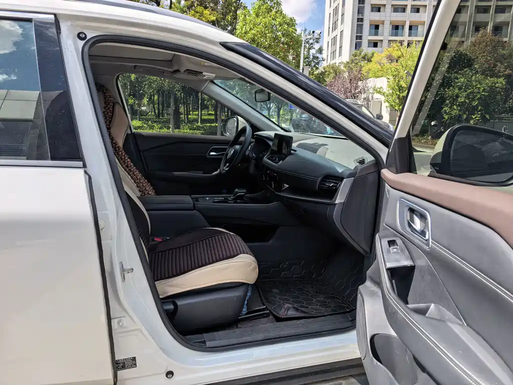 Nissan X-Trail — миниатюра 19