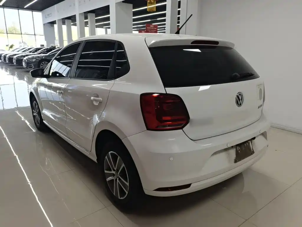 Volkswagen Polo — миниатюра 5