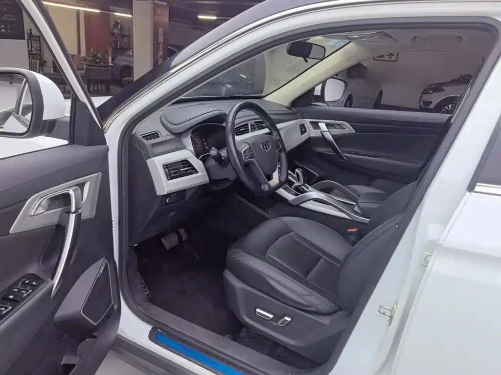 Geely Boyue — миниатюра 16