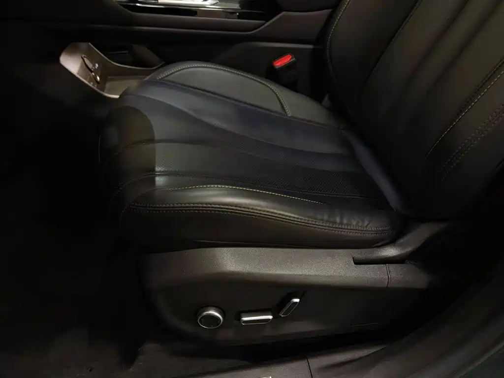 Geely Xingyue L — миниатюра 20