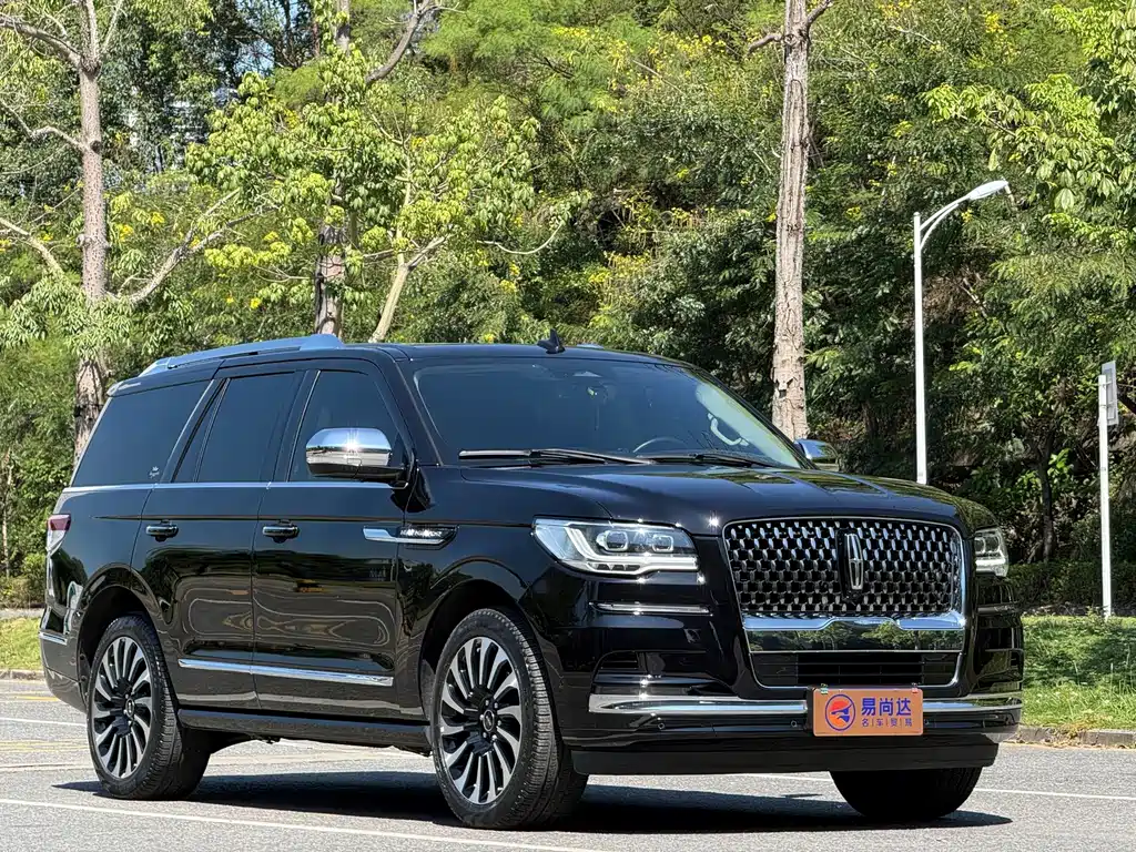 Lincoln Navigator — миниатюра 3