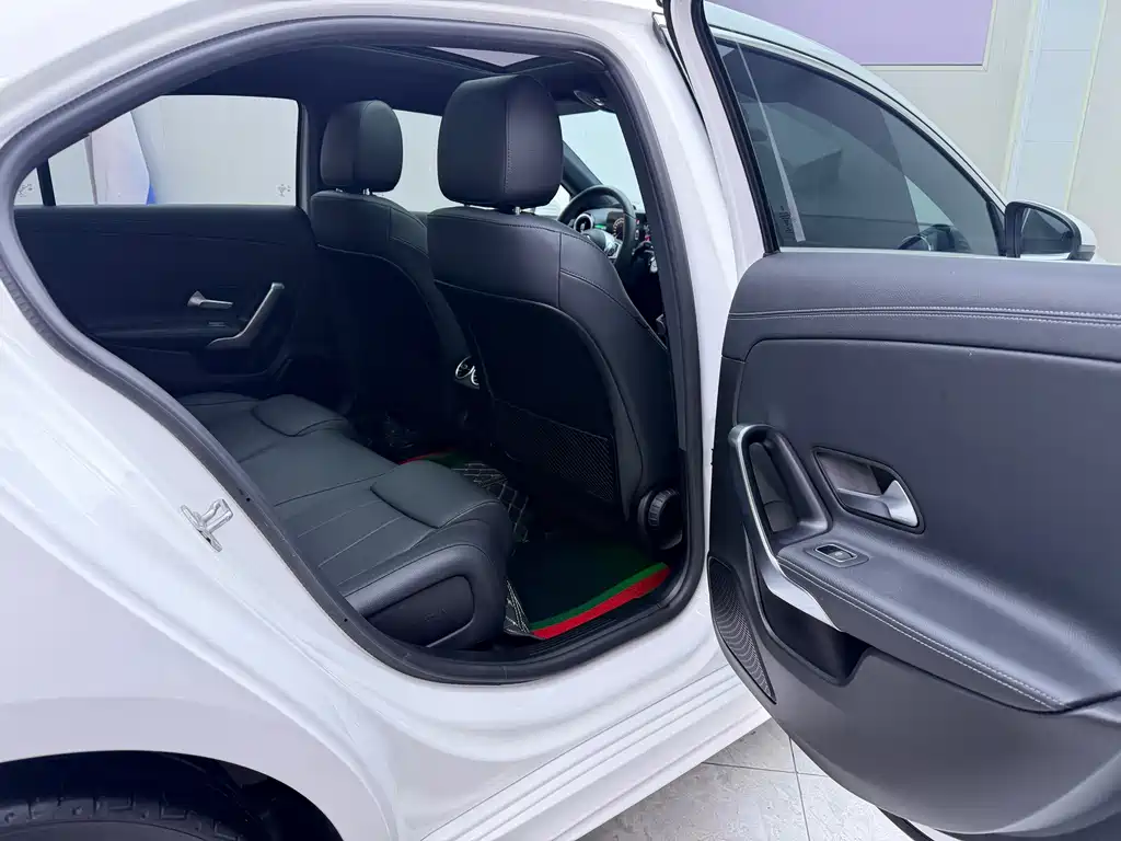 Mercedes-Benz A-Class — миниатюра 20