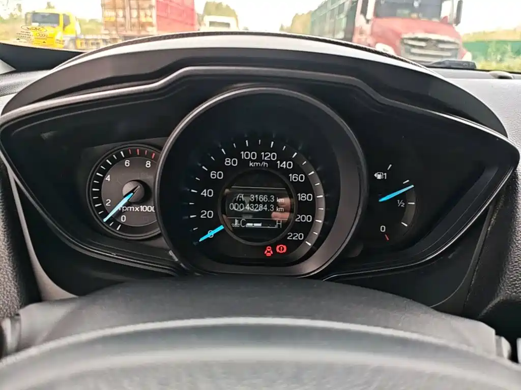 Ford Escort — миниатюра 12