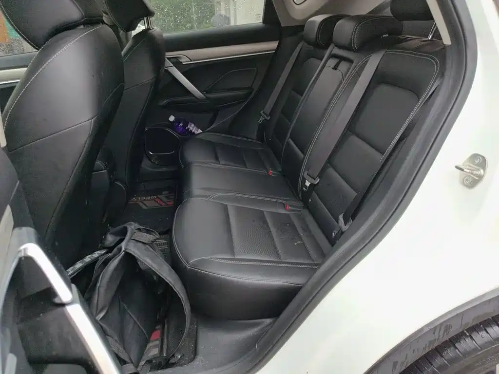 Geely Binyue — миниатюра 14