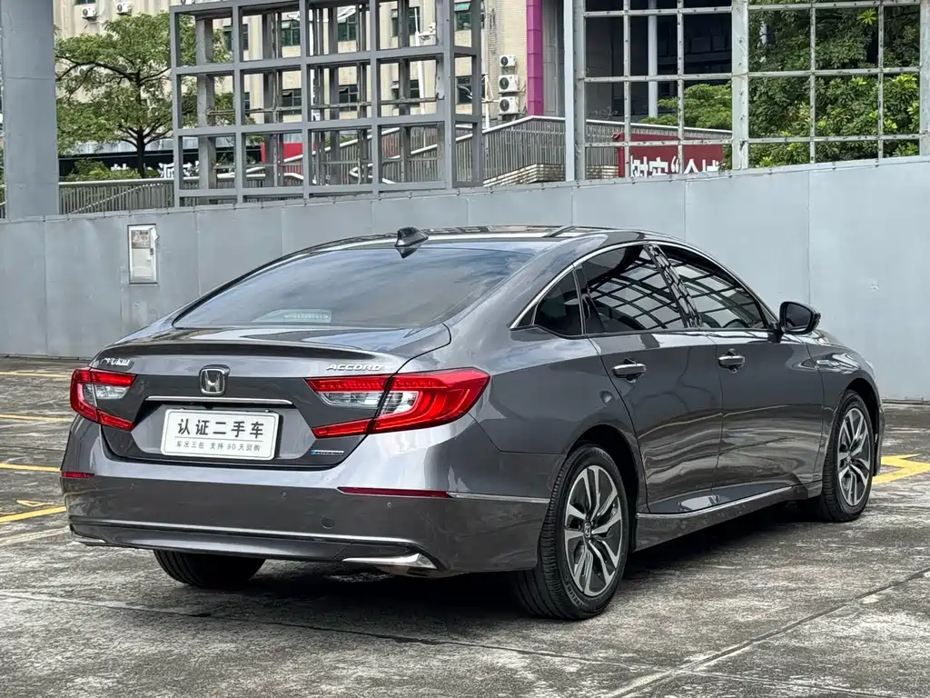 Honda Accord — миниатюра 9
