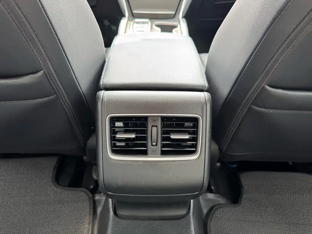 Honda Accord — миниатюра 19