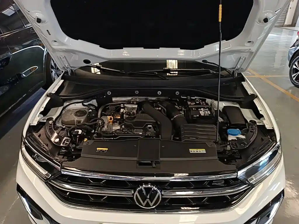 Volkswagen T-Roc — миниатюра 16
