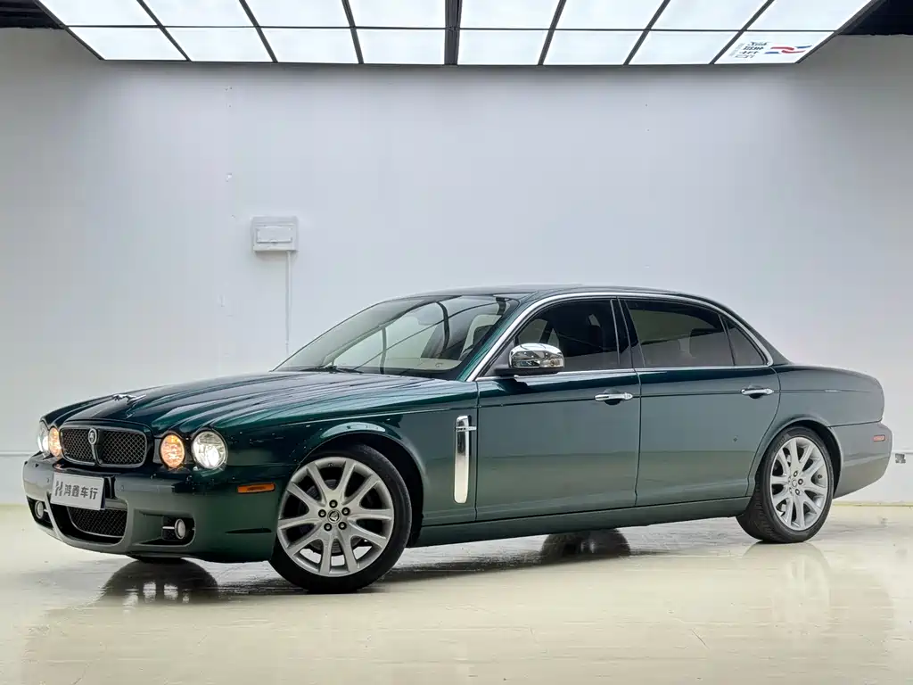 Купить Jaguar XJ
