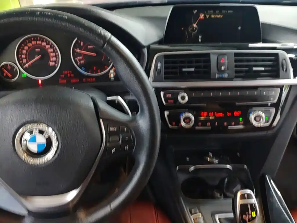 BMW 3 Series — миниатюра 10