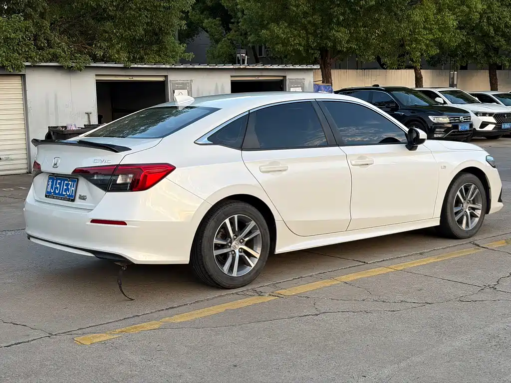 Honda Civic — миниатюра 5