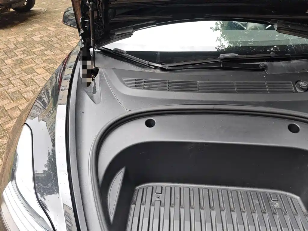 Tesla Model 3 — миниатюра 23