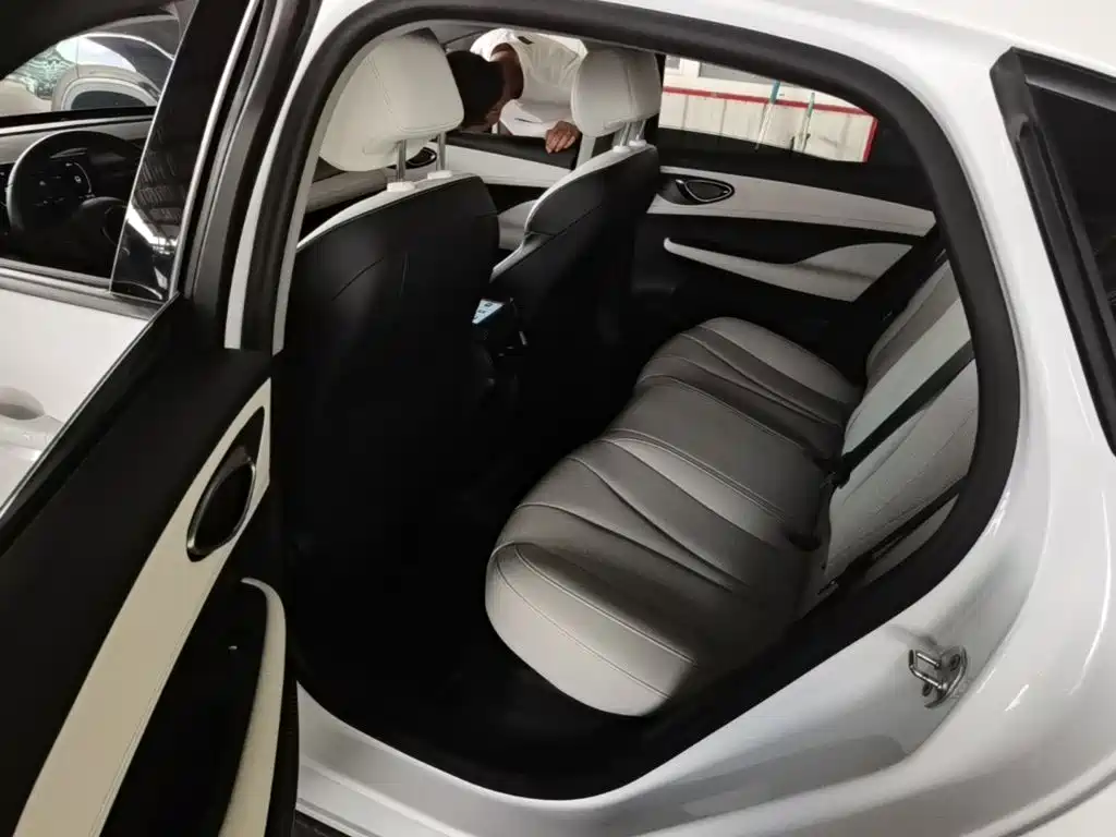 BYD Seal 05 DM-i — миниатюра 17