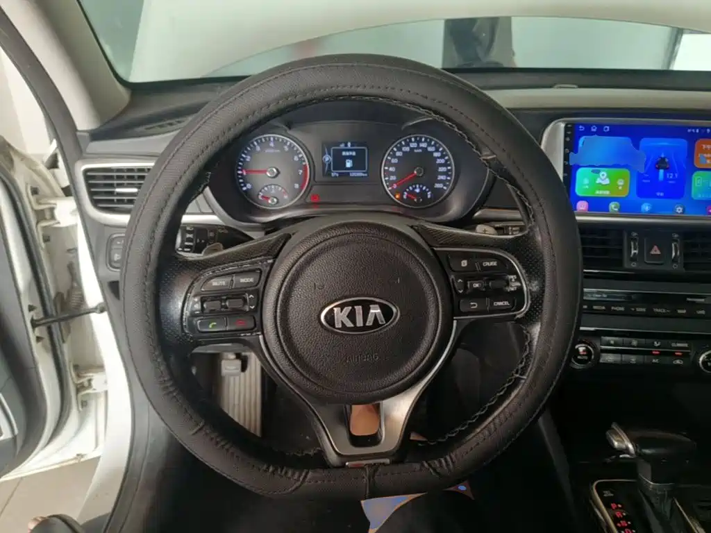 Kia K5 — миниатюра 11