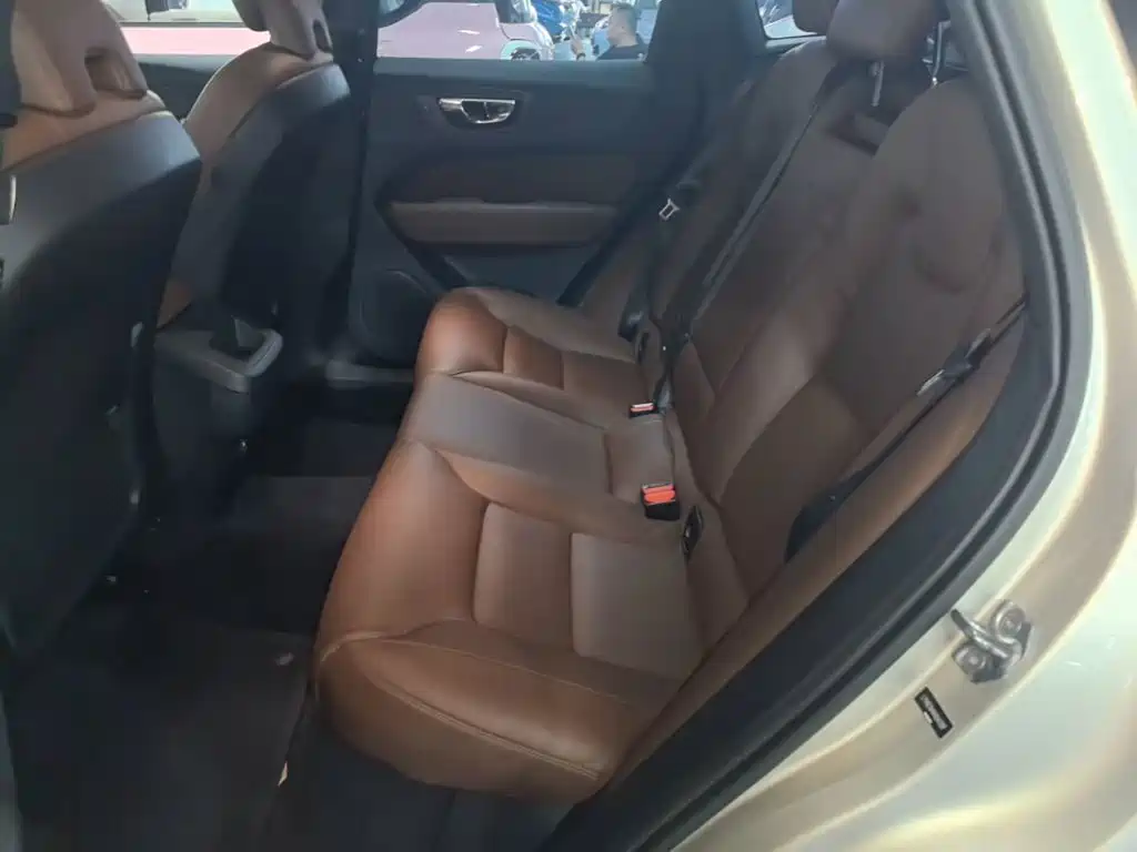 Volvo XC60 — миниатюра 17