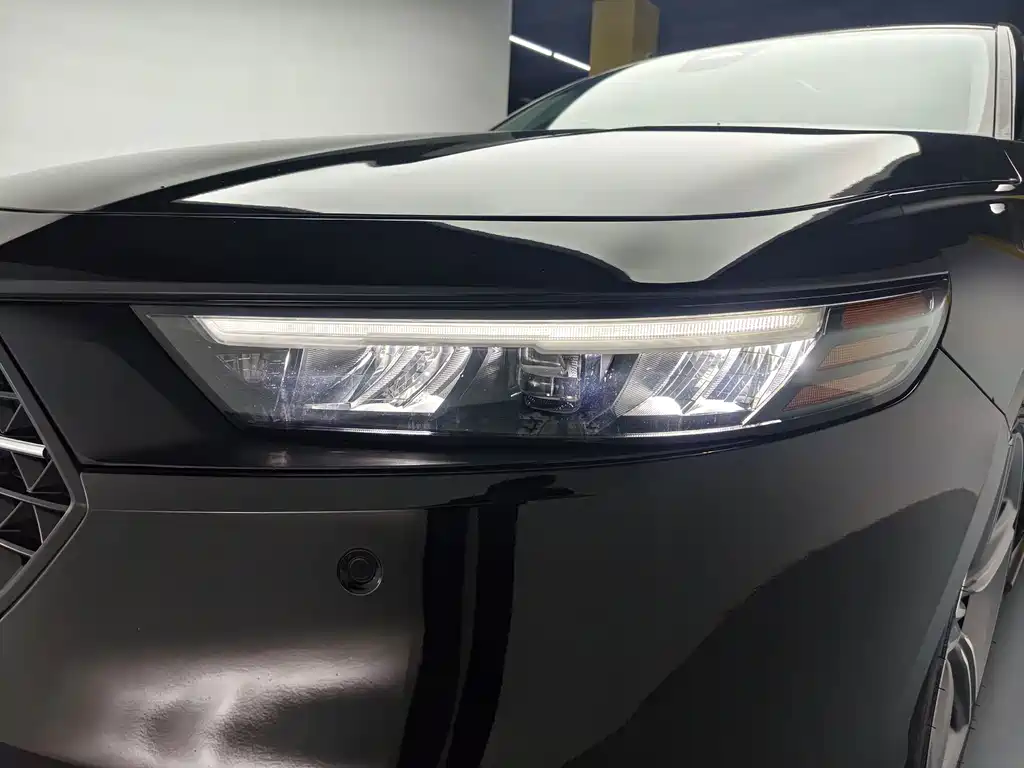 Honda Accord — миниатюра 8