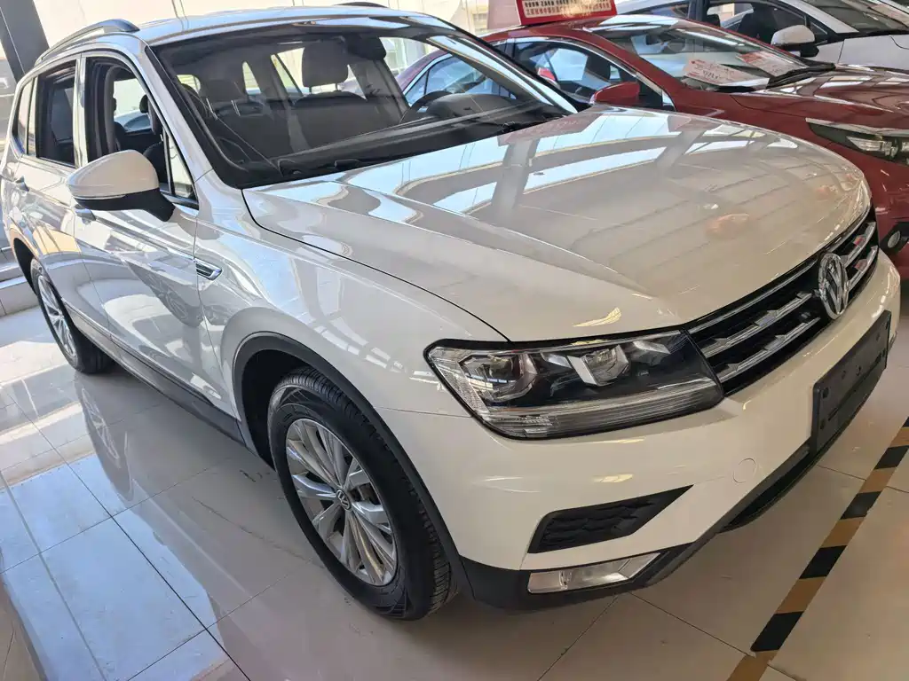 Volkswagen Tiguan L — миниатюра 3