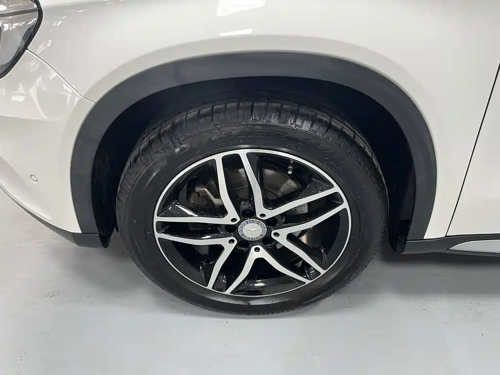 Mercedes-Benz GLA — миниатюра 18