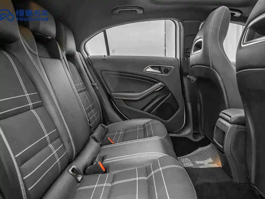 Mercedes-Benz A-Class (Import) — миниатюра 16