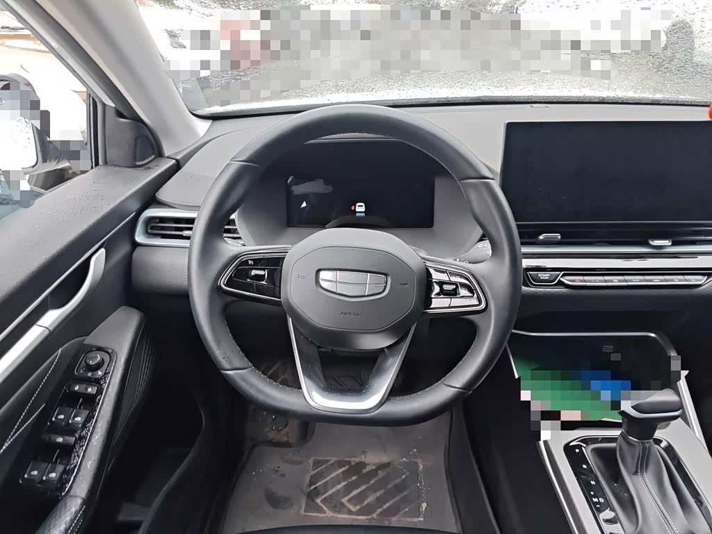 Geely Emgrand 1.5 л 2025 г. Белый, пробег 5800 км