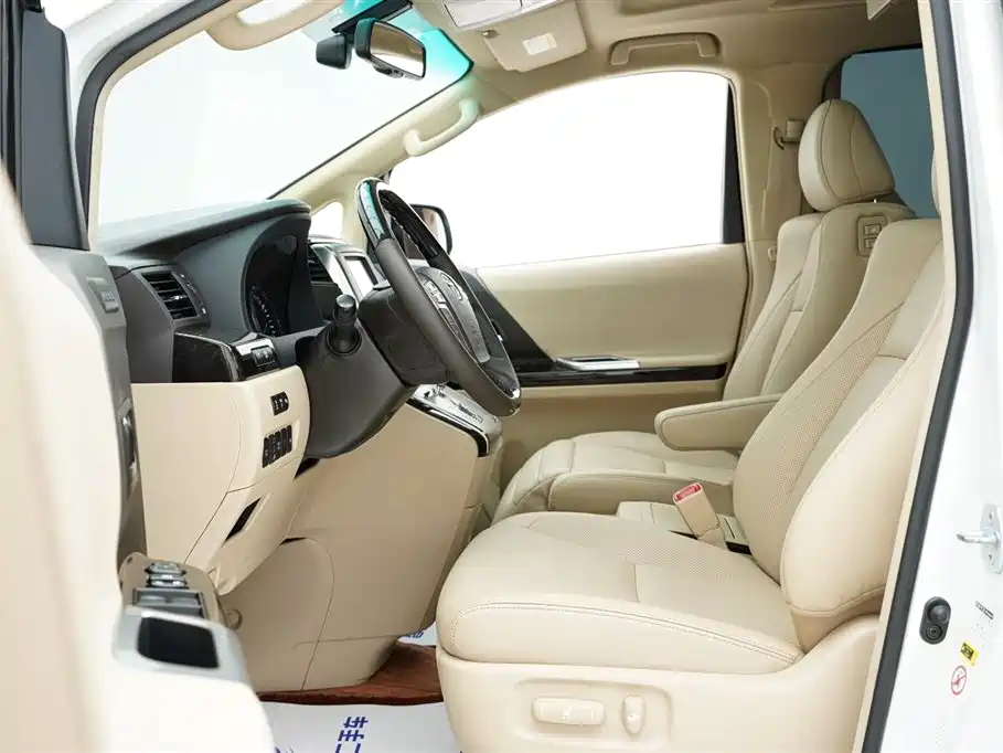 Toyota Alphard 2012 3.5L Luxury