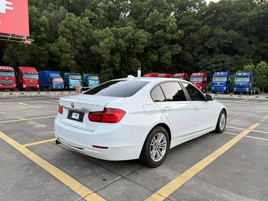 BMW 3 Series — миниатюра 7