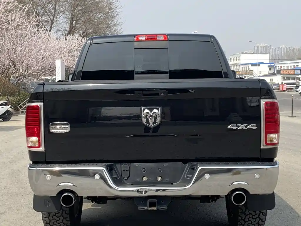 Ram Trucks 2017 5.7L AT