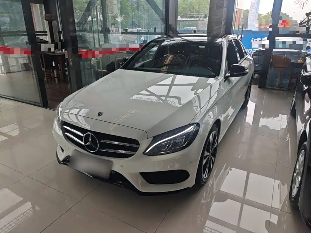 Mercedes-Benz C-Class — миниатюра 2