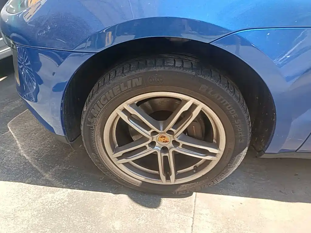 Porsche Macan — миниатюра 23
