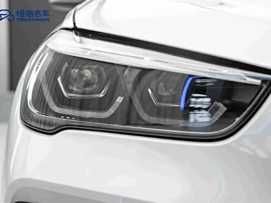 BMW X1 — миниатюра 10