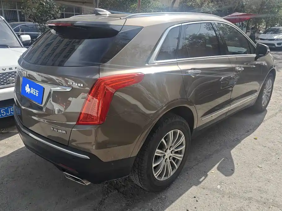 Cadillac XT5 — миниатюра 3
