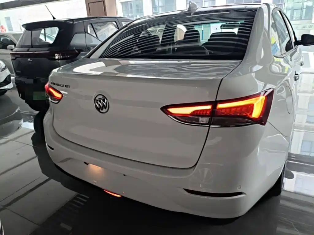 Buick Excelle — миниатюра 6