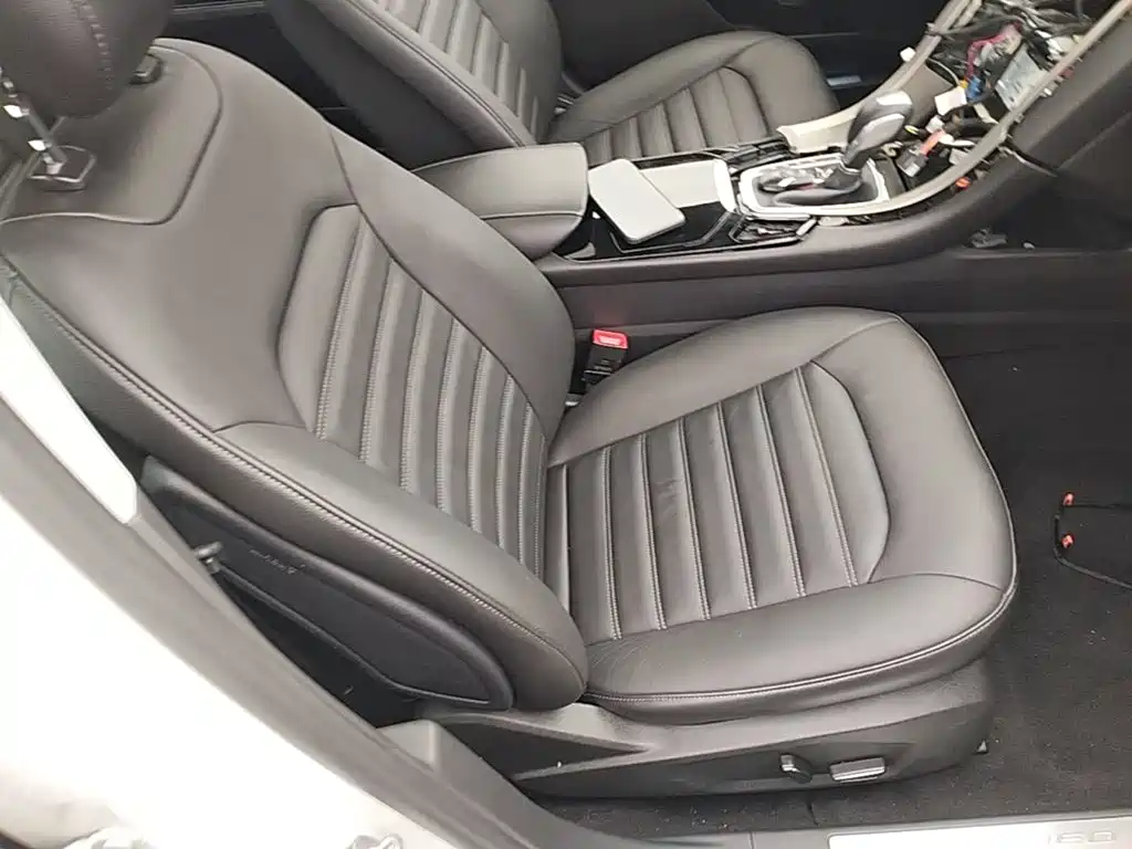 Ford Mondeo — миниатюра 25