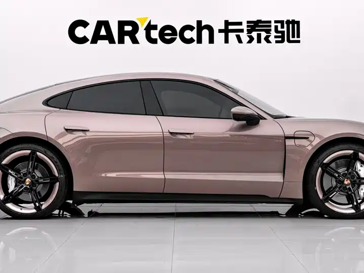 Porsche Taycan — миниатюра 11