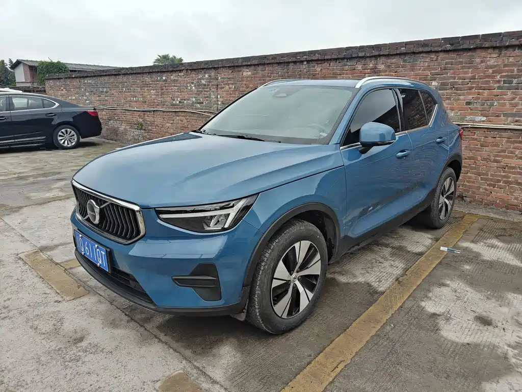 Volvo XC40 2023