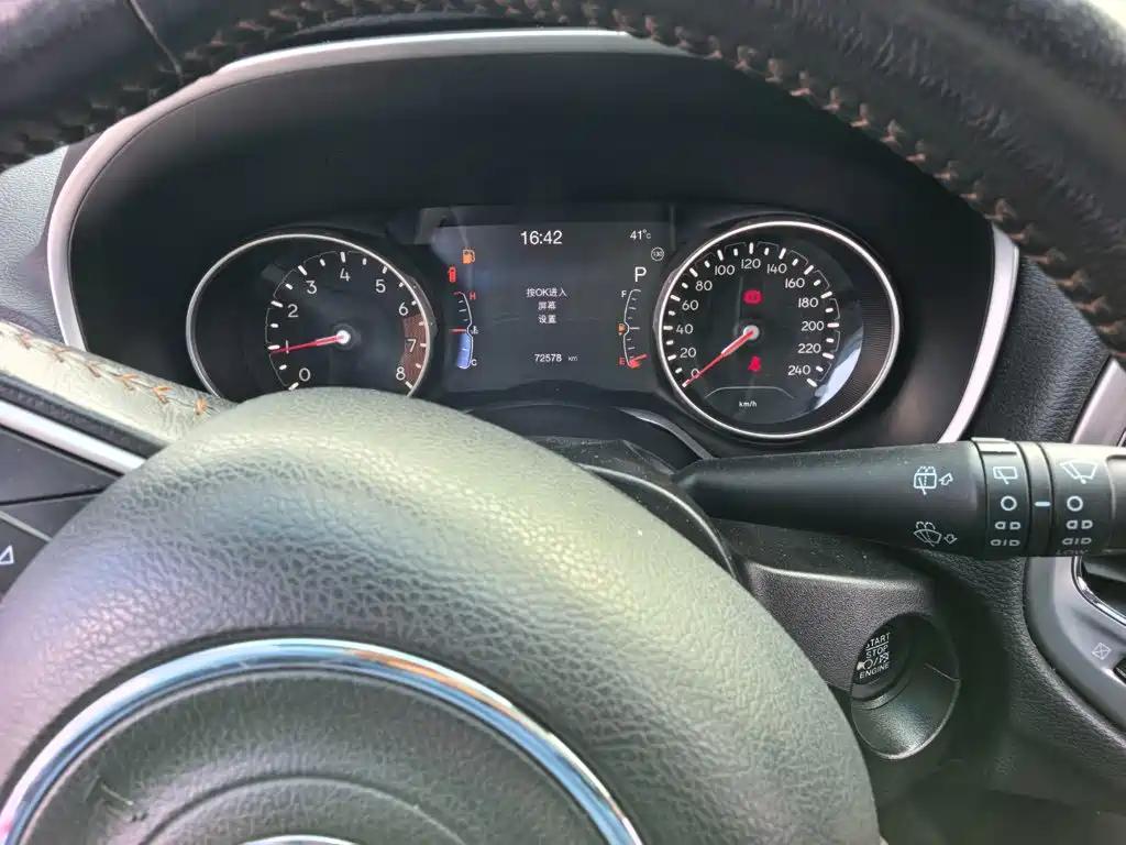 Jeep Compass — миниатюра 15