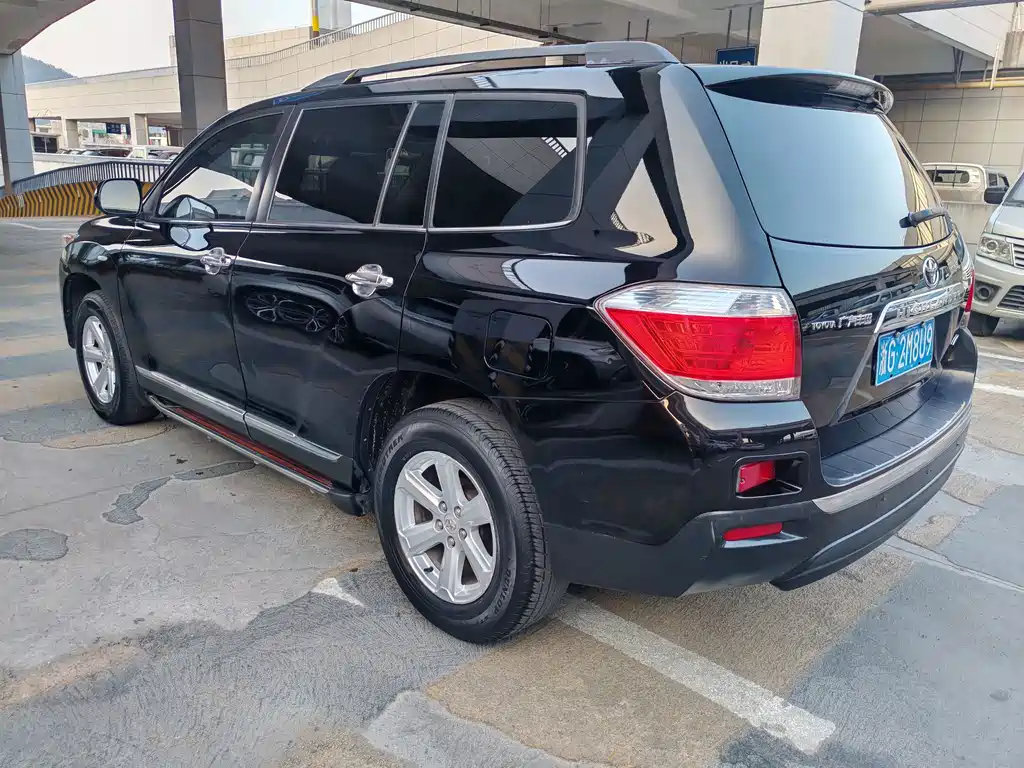 Toyota Highlander — миниатюра 5