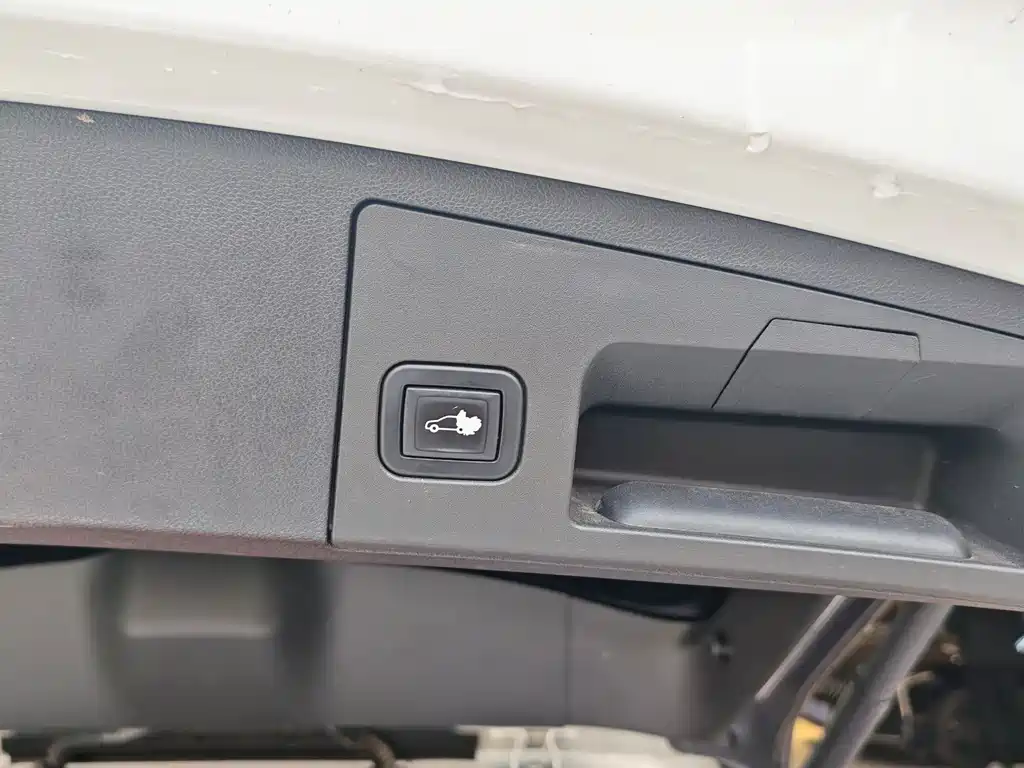 Cadillac XT4 — миниатюра 16