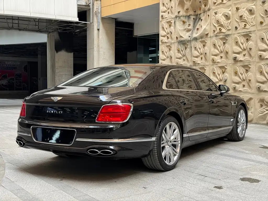 Bentley Flying Spur PHEV 2.9T V6 Hybrid, фото 7