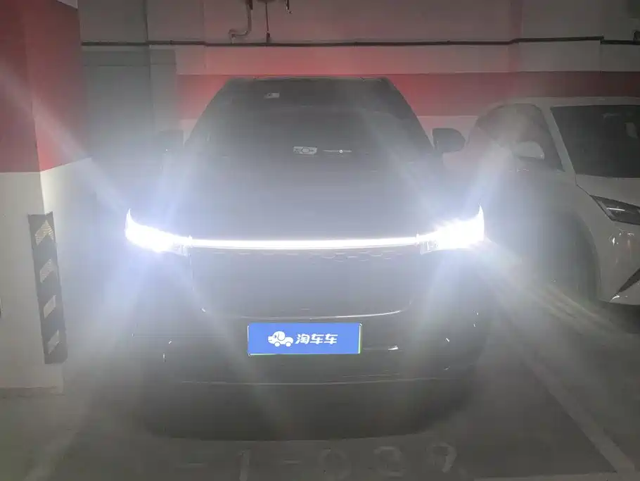 Li Auto Li ONE — миниатюра 2