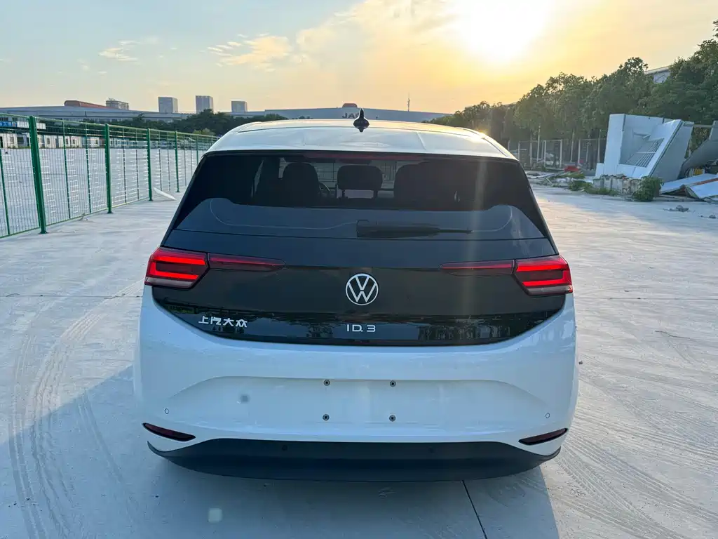 Volkswagen ID.3 — миниатюра 8