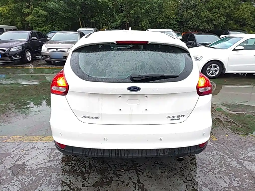 Ford Focus — миниатюра 6