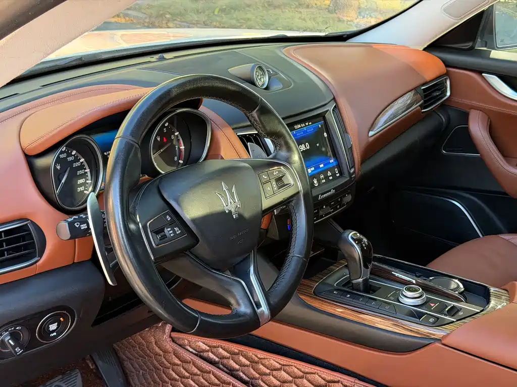 Maserati Levante — миниатюра 4