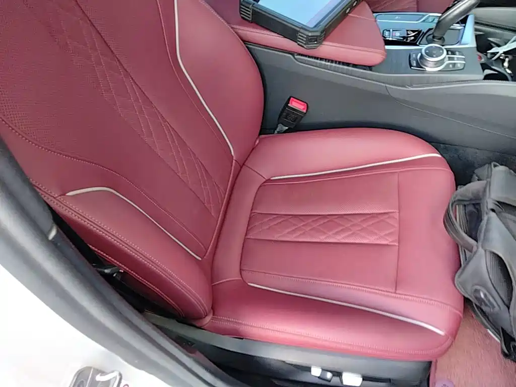 BMW 5 Series — миниатюра 25