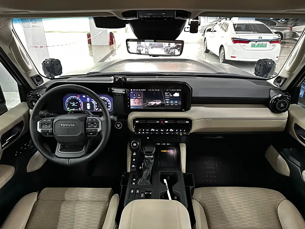 Toyota Prado — миниатюра 13