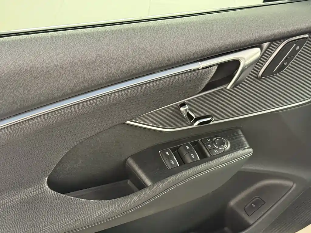 Buick LaCrosse — миниатюра 13
