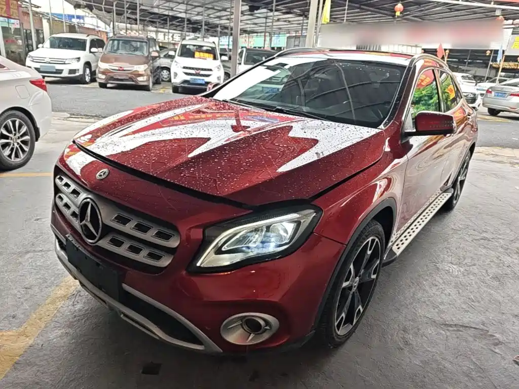 Mercedes-Benz GLA