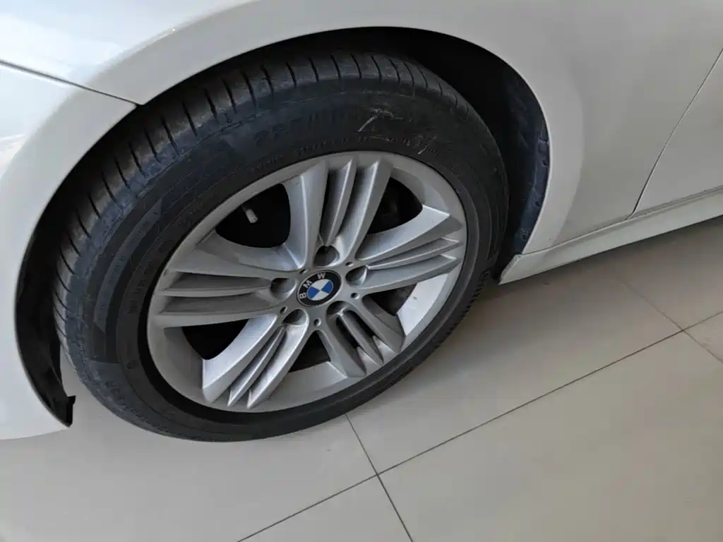 BMW 3 Series — миниатюра 23