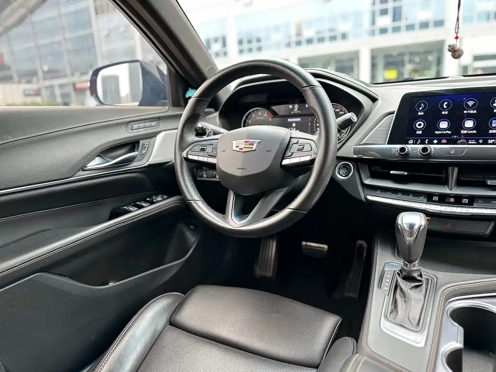 Cadillac CT4 — миниатюра 14