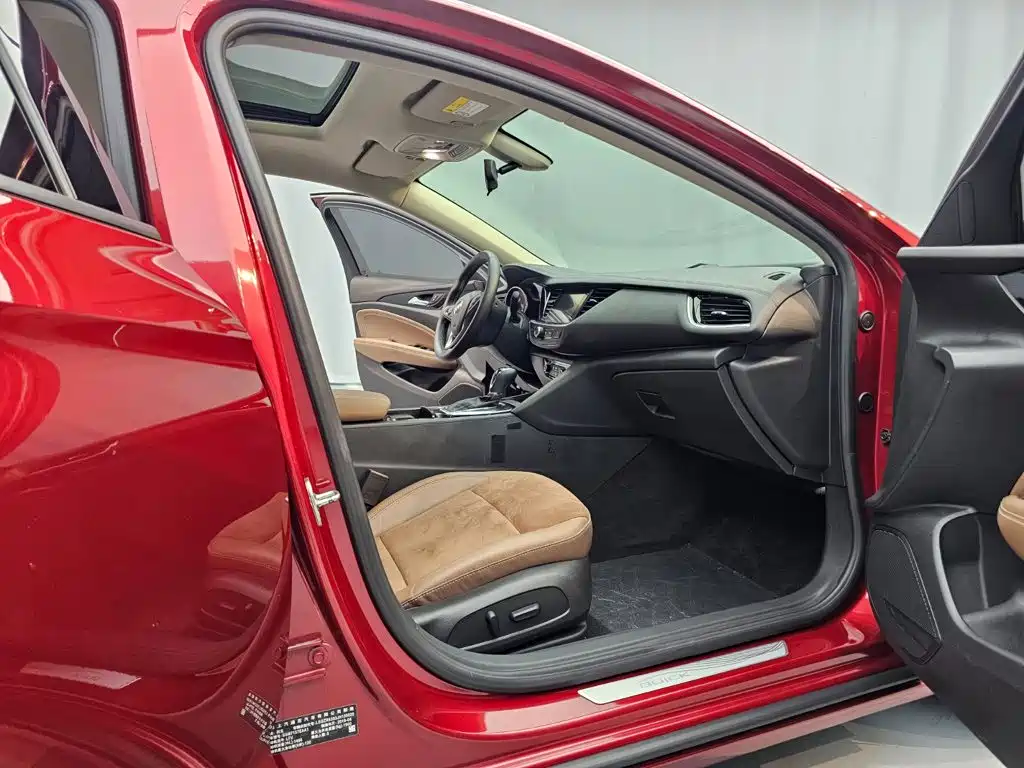 Buick Regal — миниатюра 10